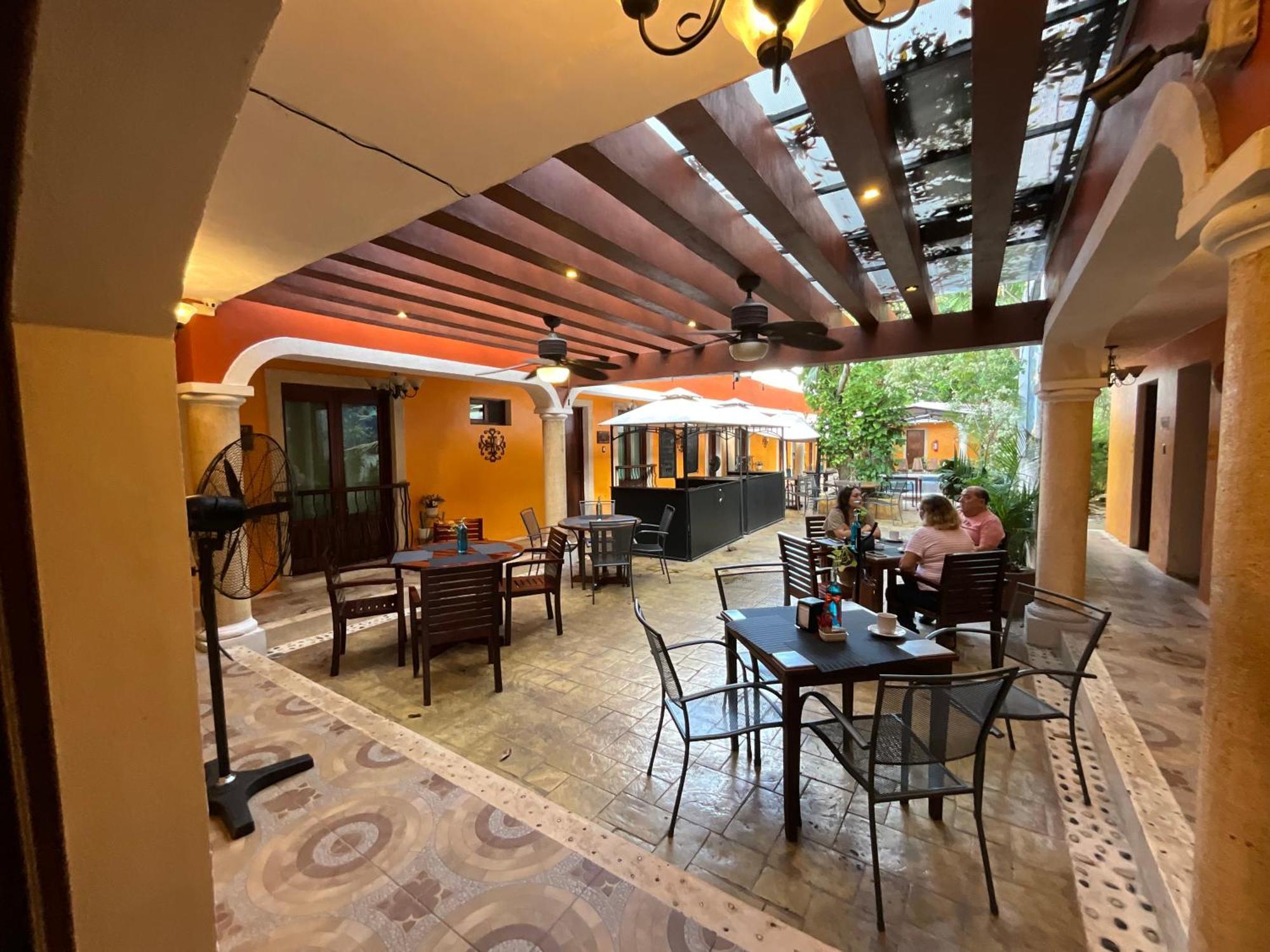 El Zaguan Colonial By Guruhotel Вальядолід Екстер'єр фото
